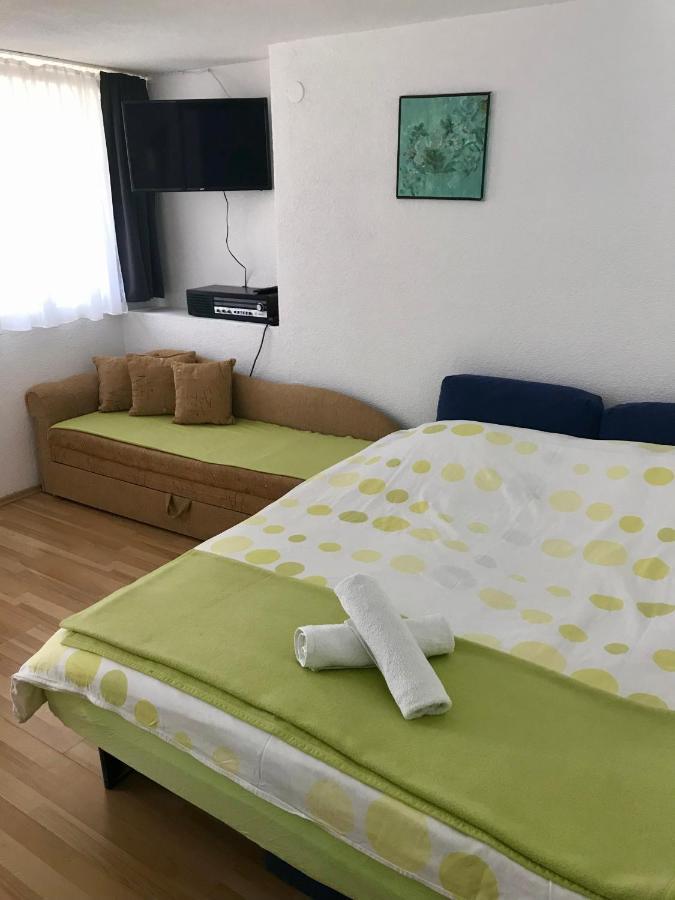 Skenderi Apartment Studio 茨里克韦尼察 外观 照片